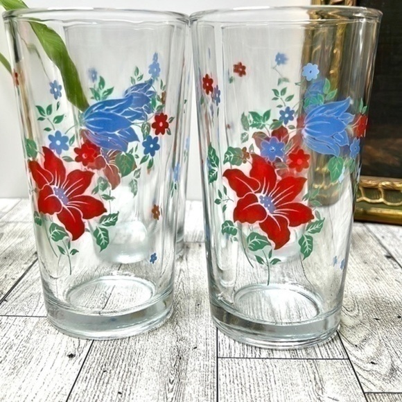 Firna Indonesian Vintage Floral Tumblers (Set of 4) - Picture 2 of 16